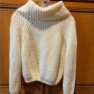 Moon & Madison Chunky Knit Sweater in Ivory. Size: S